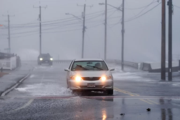 Aumentan a 11 los muertos por tormentas en Texas, Oklahoma y Arkansas