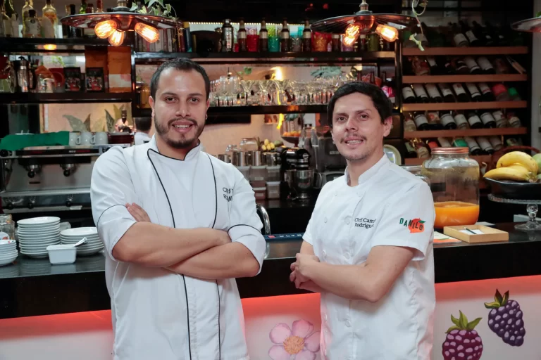 Dos chefs colombianos llevarán platos locales a las cocinas de El Corte Inglés en España