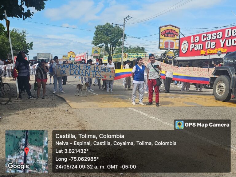 Paso intermitente en la vía Espinal Neiva por protesta de estudiantes