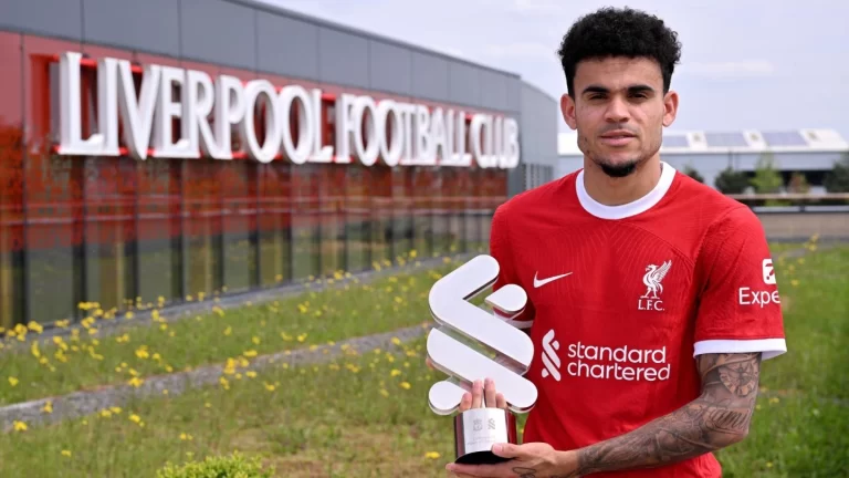 Luis Díaz elegido como el mejor jugador de abril en Liverpool