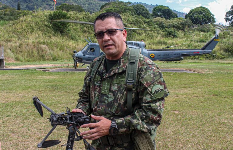 Utilizando un dron intentaron atacar la base militar Casa Verde en Ataco