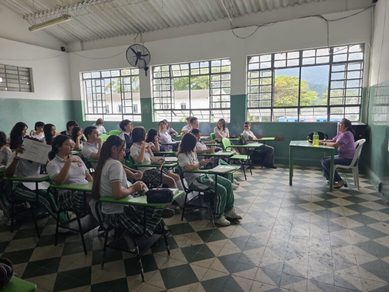 Estudiantes de colegios oficiales de Ibagué también tendrán clases este miércoles festivo