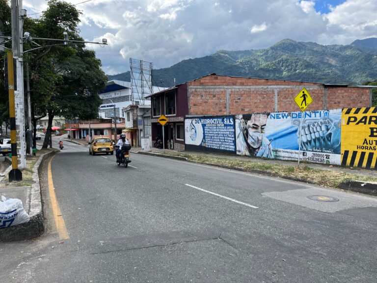 Cerrada la Avenida Guabinal entre calles 19 y 25 de Ibagué, por trabajos de reparcheo