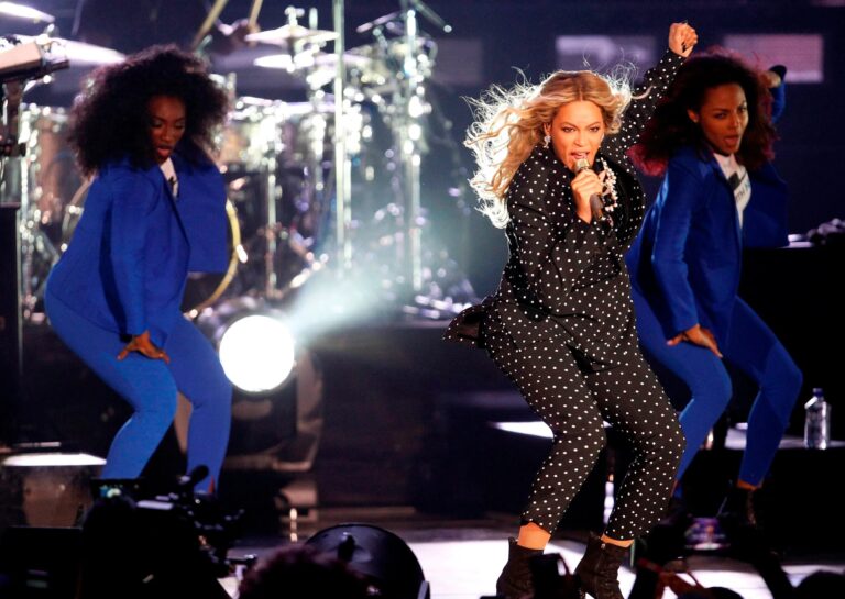 Beyoncé, Taylor Swift y Chappell Roan lideran las nominaciones a los Grammy 2025