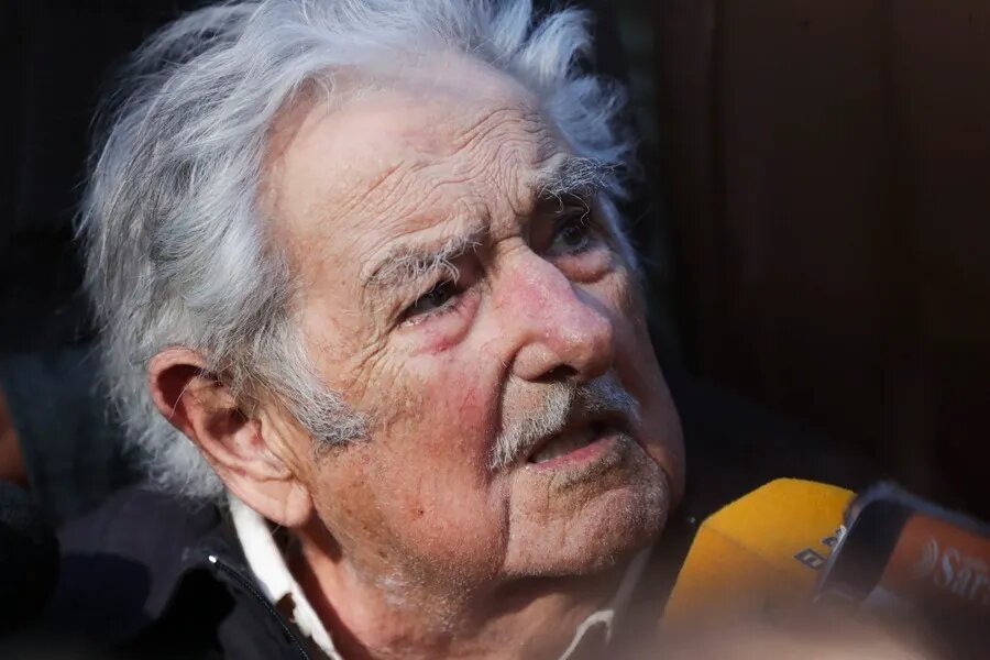 MUJICA.jpg