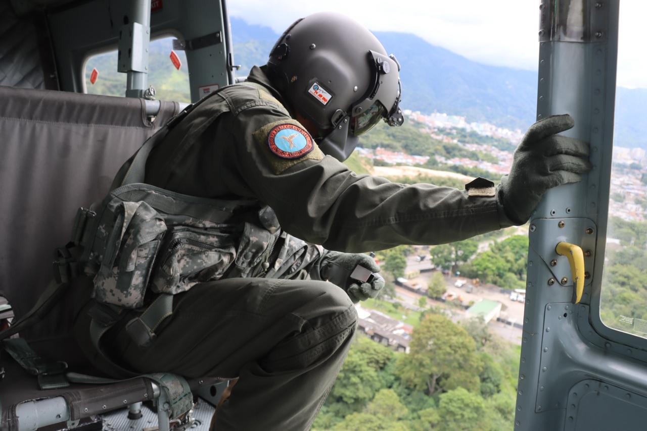 Patrullajes aéreos en carreteras del Tolima con motivo del retorno por el puente de Reyes