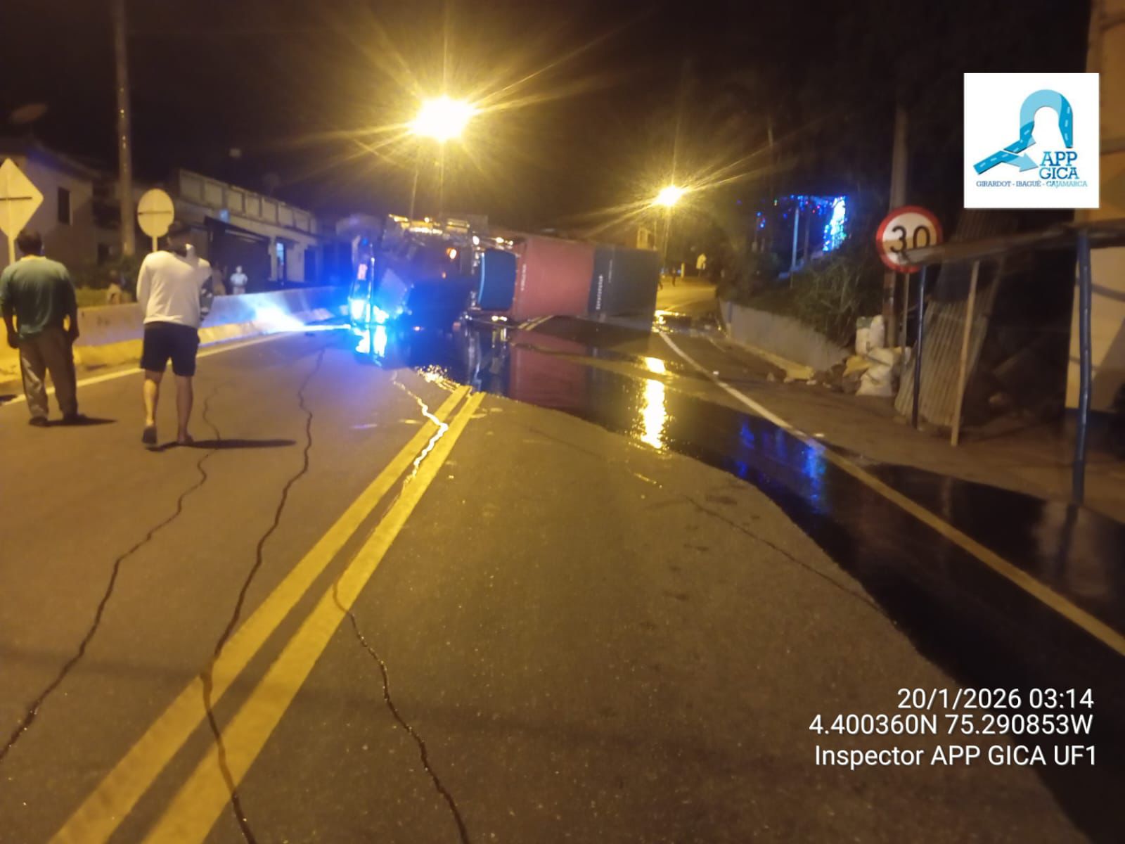 A esta hora cierre total de la vía Ibagué Cajamarca por accidente en Coello