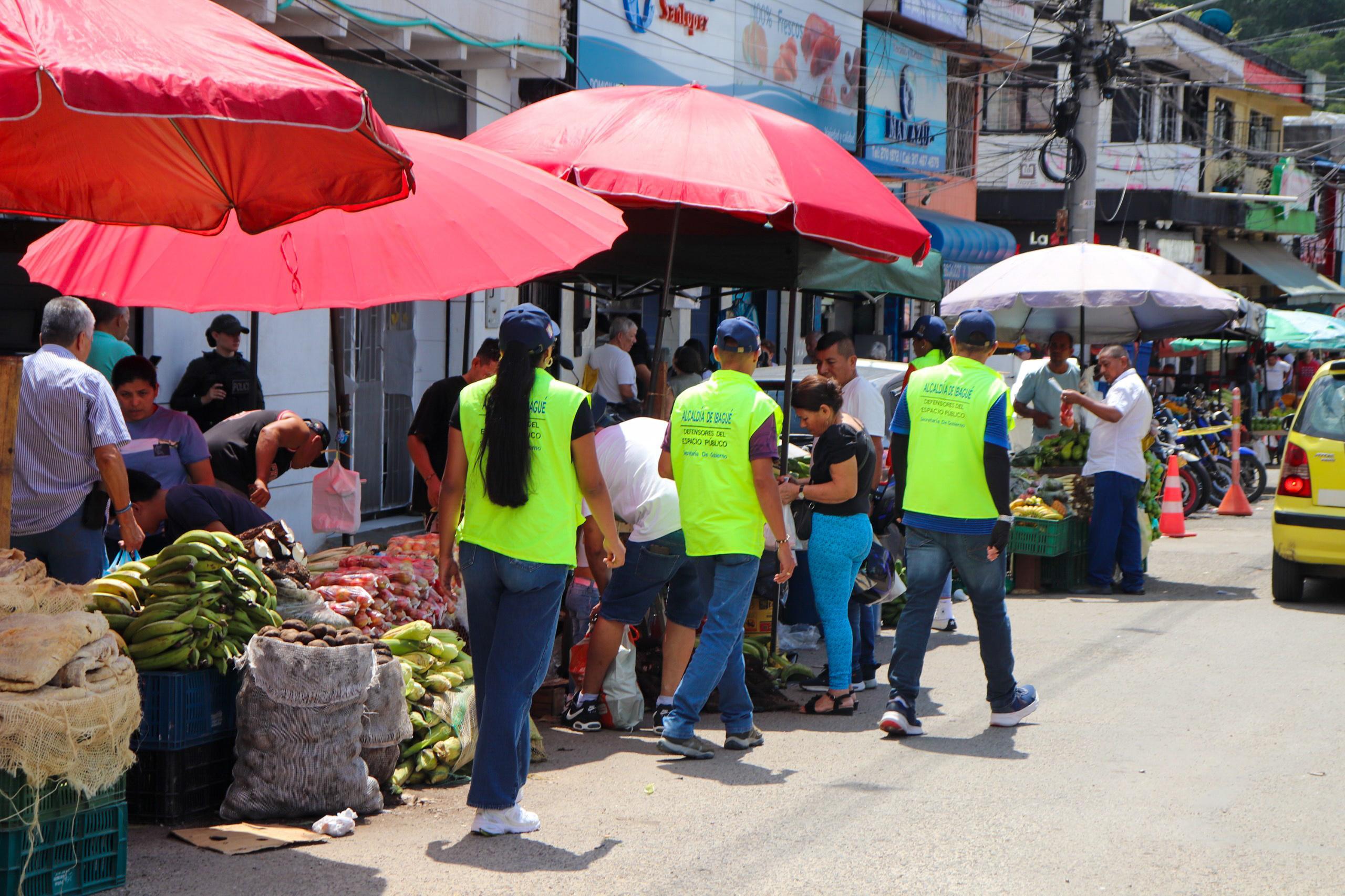 Comienzan operativos para retirar vendedores informales del espacio publico no permitido en Ibagué